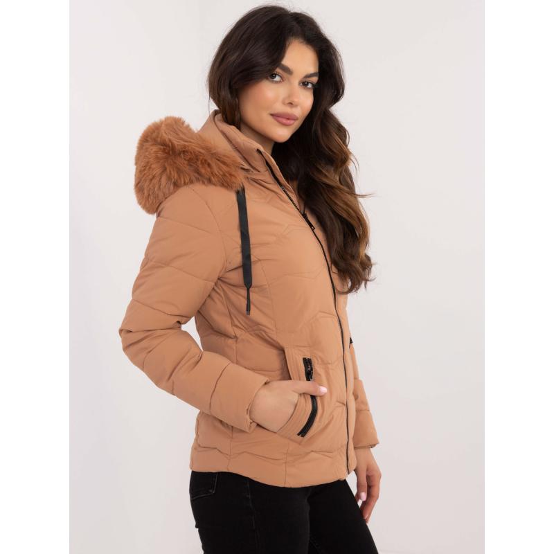 Velbloudí krátká přechodová bunda s prošíváním