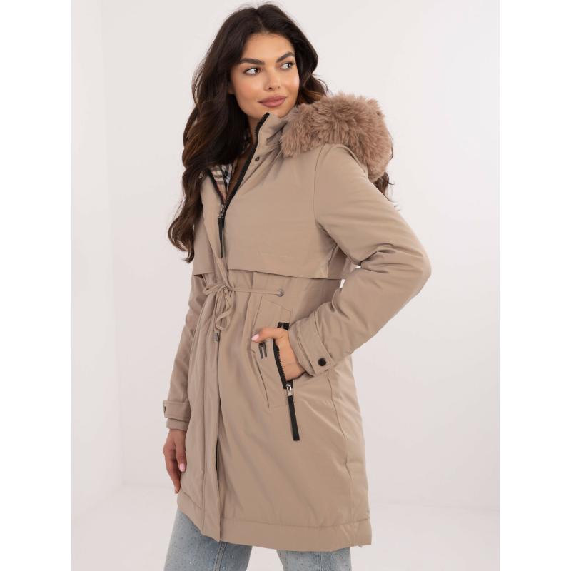 Béžová zimní bunda parka s kapsami