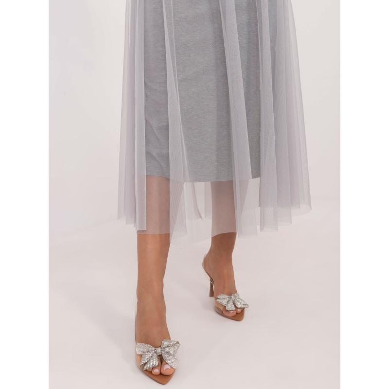 Šedá tylová sukně s podšívkou