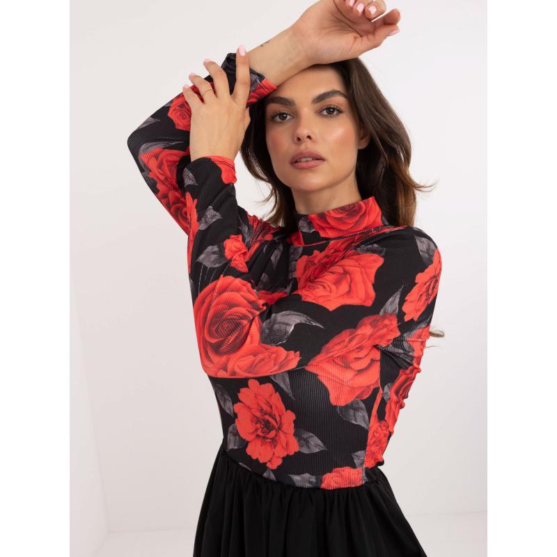 Červeno-černé květinové mini koktejlové šaty s aplikacemi