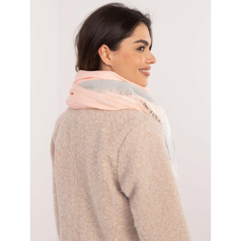 Dámská šála se střapci broskvová