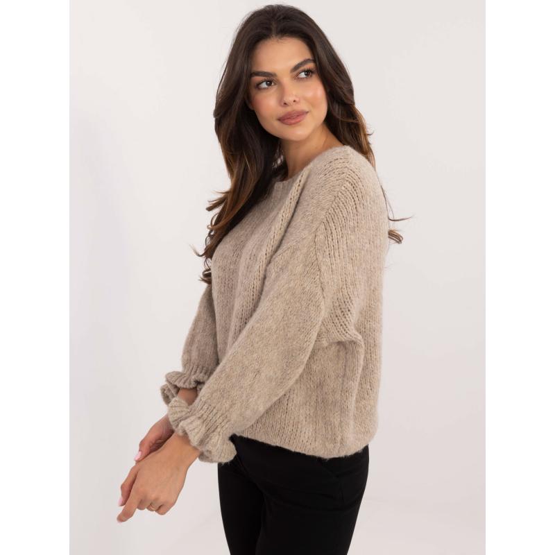 Béžový oversize svetr s volánky na rukávech