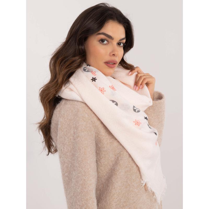 Světle růžová dámská šála s třásněmi