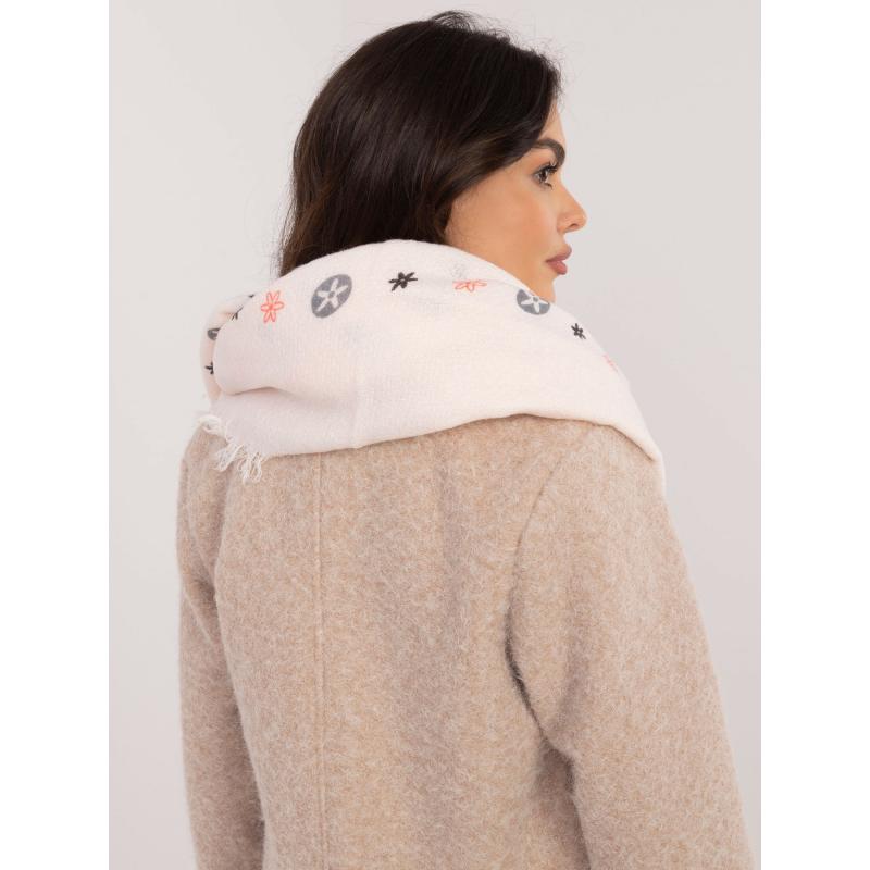 Světle růžová dámská šála s třásněmi