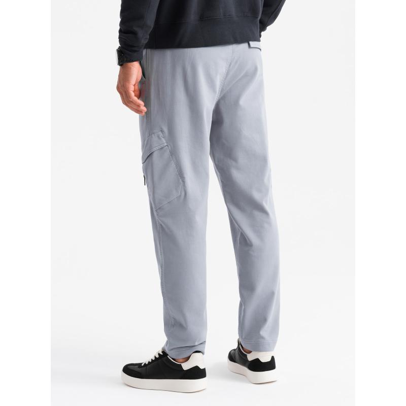 Pánské pletené tepláky s nákladovými kapsami - světle šedé