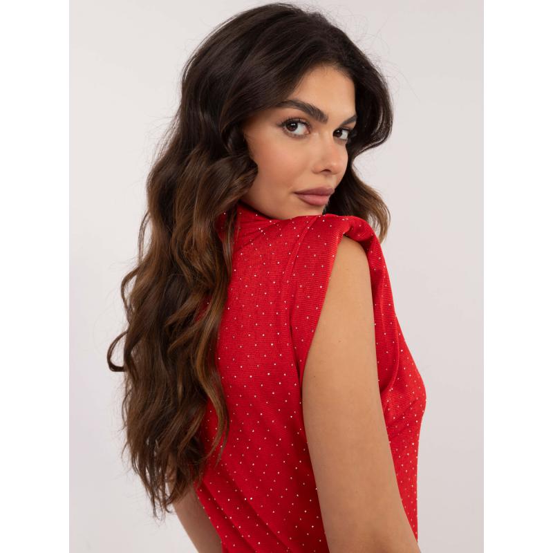 Červená společenská halenka bez rukávů