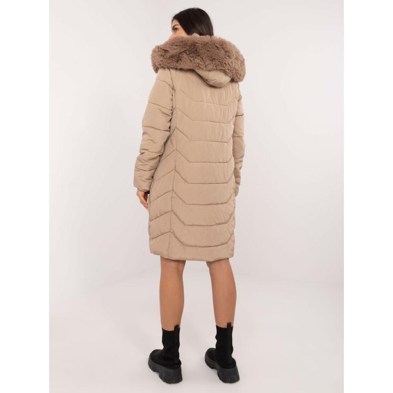 Béžová dámská zimní bunda s kožešinovým lemem