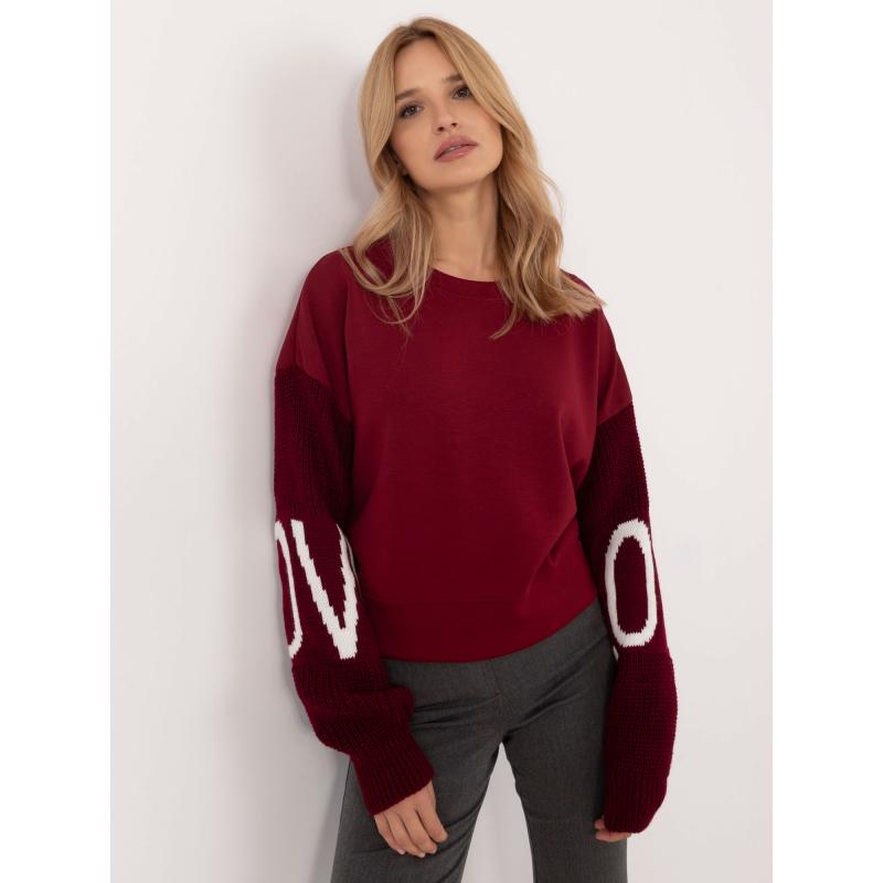 Bordó mikina bez kapuce s nápisy na rukávech