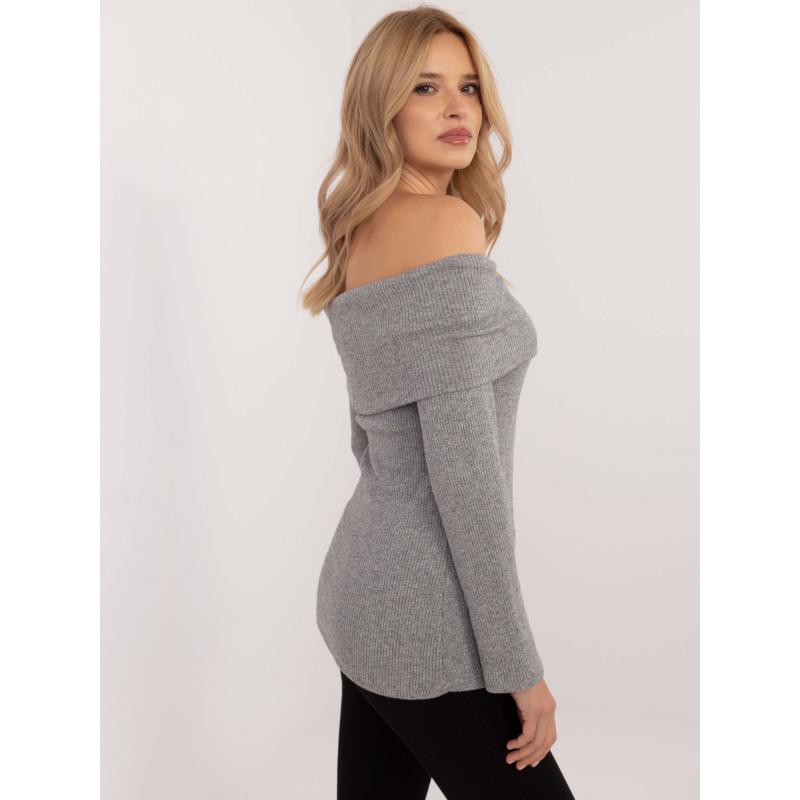 Šedý puntíkovaný svetr s třpytivými nitkami