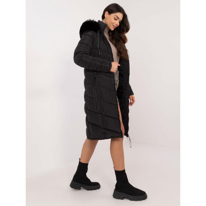 Čierna zimná bunda s odnímateľnou kapucňou