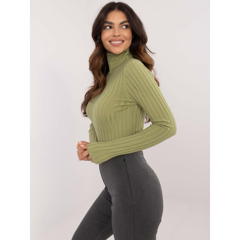 Világoszöld, széles csíkos garbó pulóver