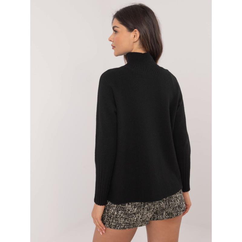 Fekete női basic pulóver szoros szabással
