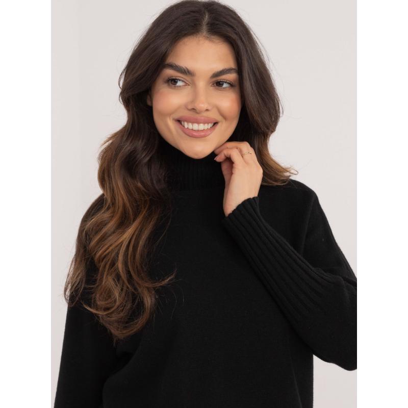 Fekete női basic pulóver szoros szabással