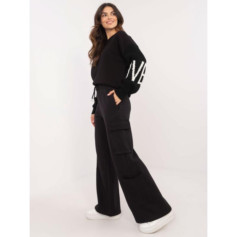 Fekete széles cargo melegítőnadrág SUBLEVEL