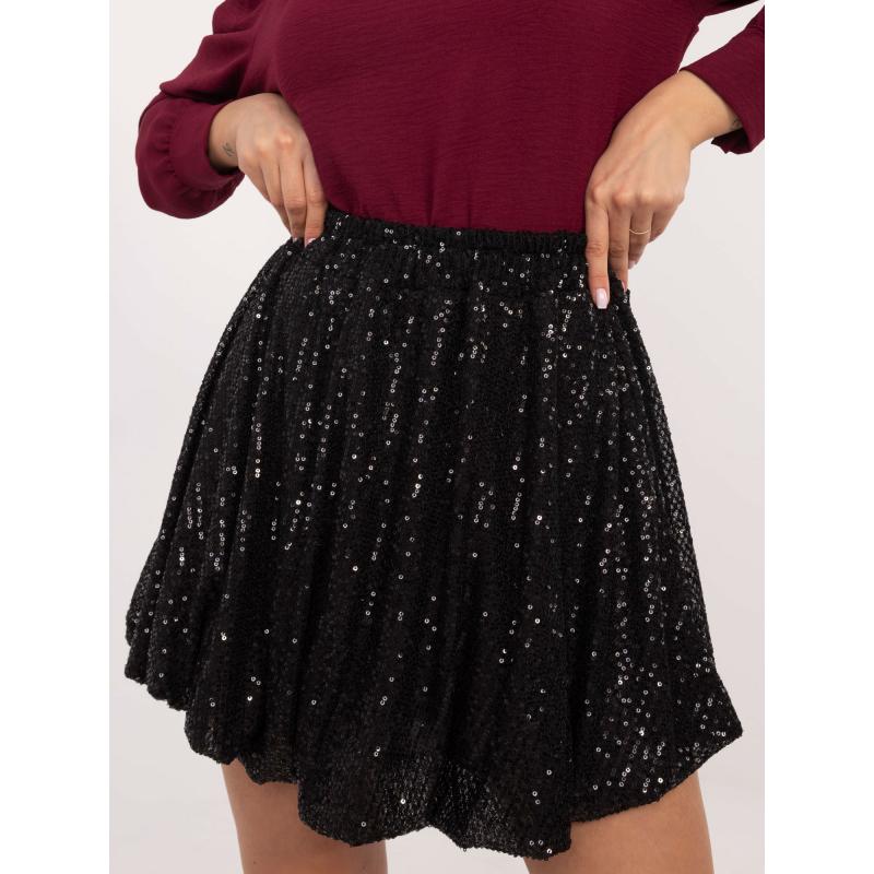 Černá minisukně s flitry