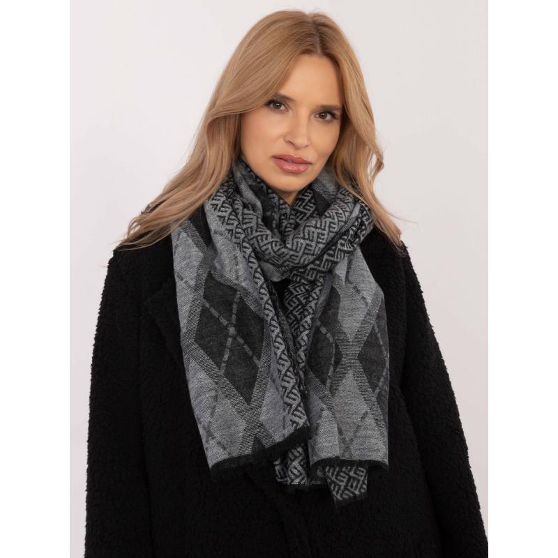 Šedočerná dámská šála s kosočtverci
