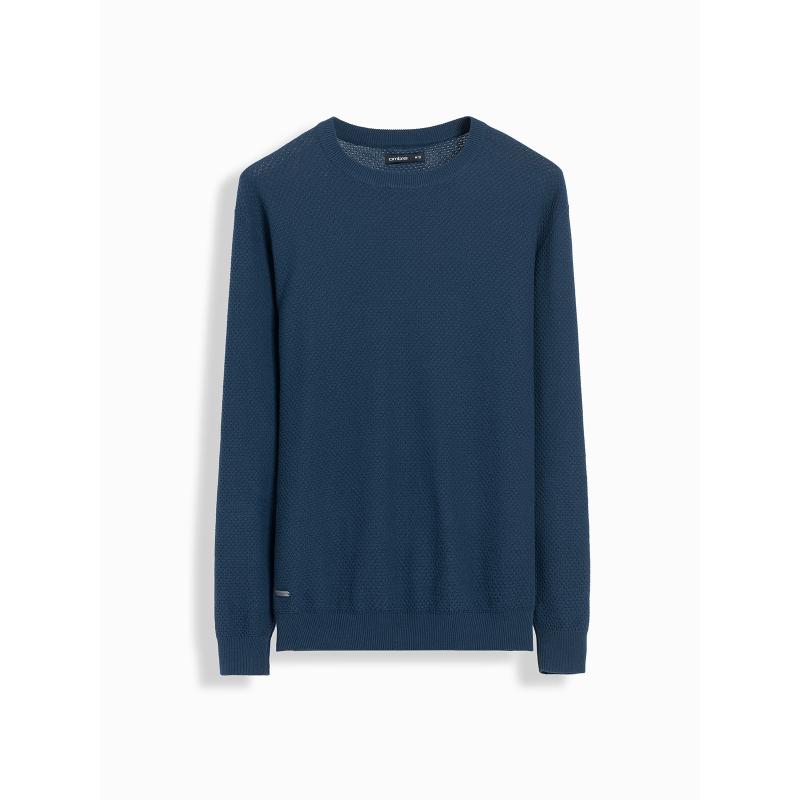 Pánský svetr RELAXED FIT z úpletu s kosočtvercovým vzorem – tmavě modrý V2 OM-SWSW-0110