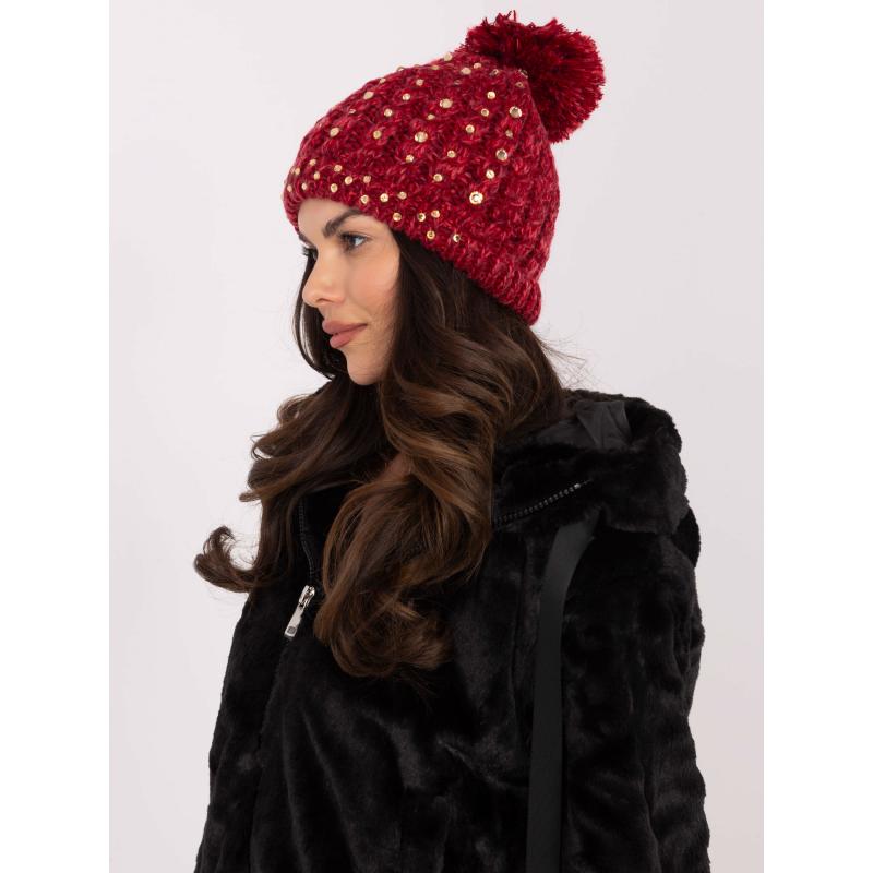 Červená dámská zimní čepice
