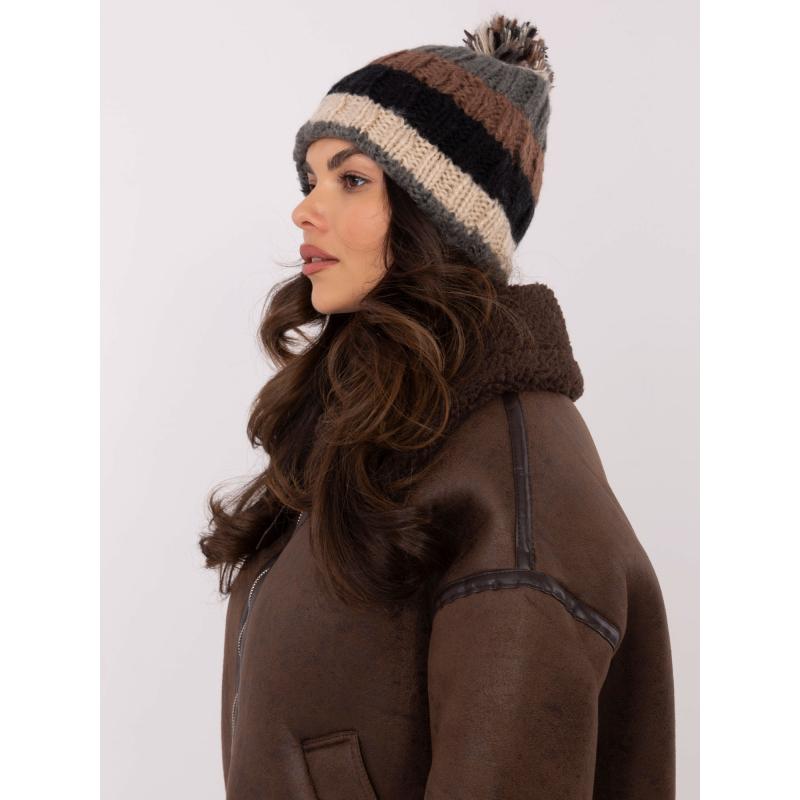 Béžová a hnědá pruhovaná zimní čepice