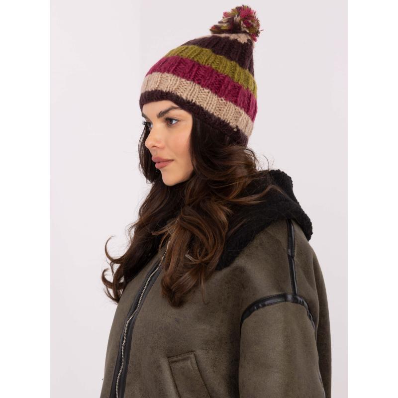 Sötétbézs és khaki színű női téli sapka