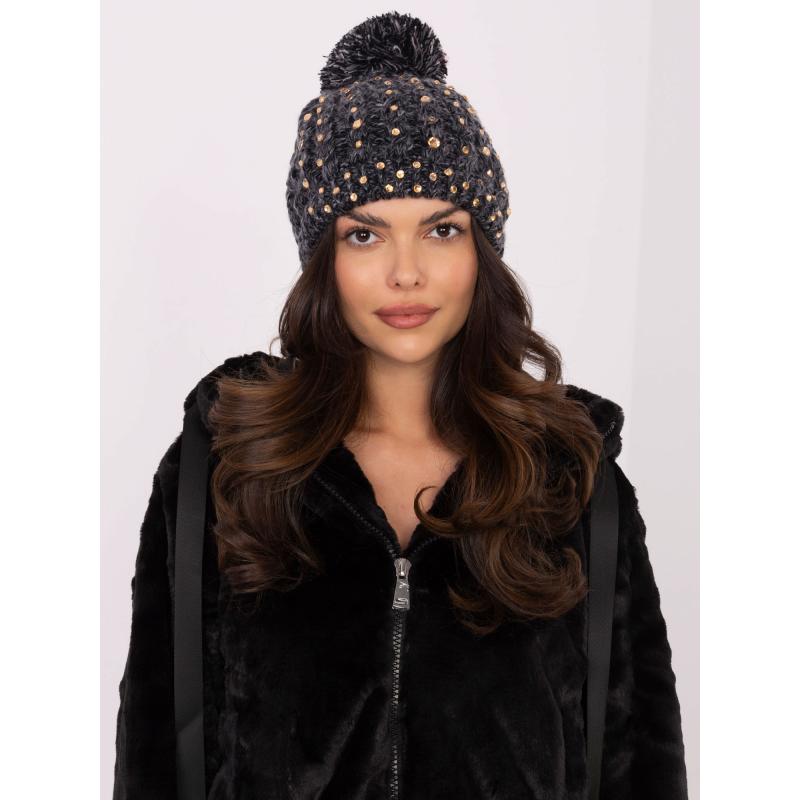 Fekete kötött női téli sapka