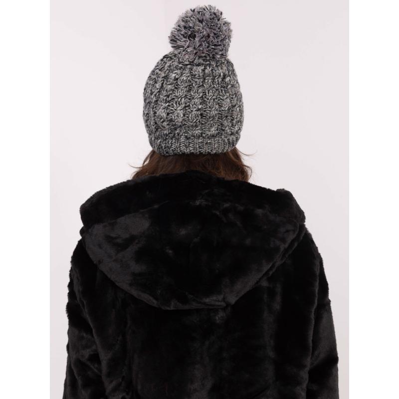 Šedá pletená dámská čepice