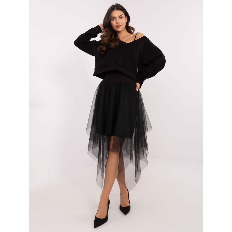 Černá dvoudílná souprava s krátkou mikinou