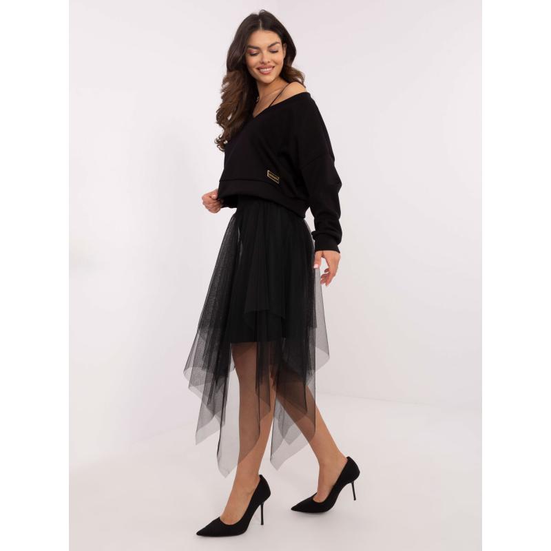 Černá dvoudílná souprava s krátkou mikinou