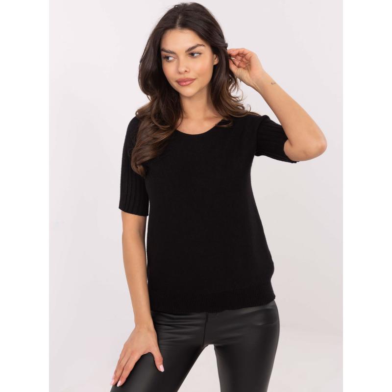 Černý klasický svetr s krátkým rukávem