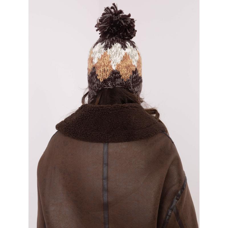 Hnědá dámská čepice s volánkem a klapkami na uši