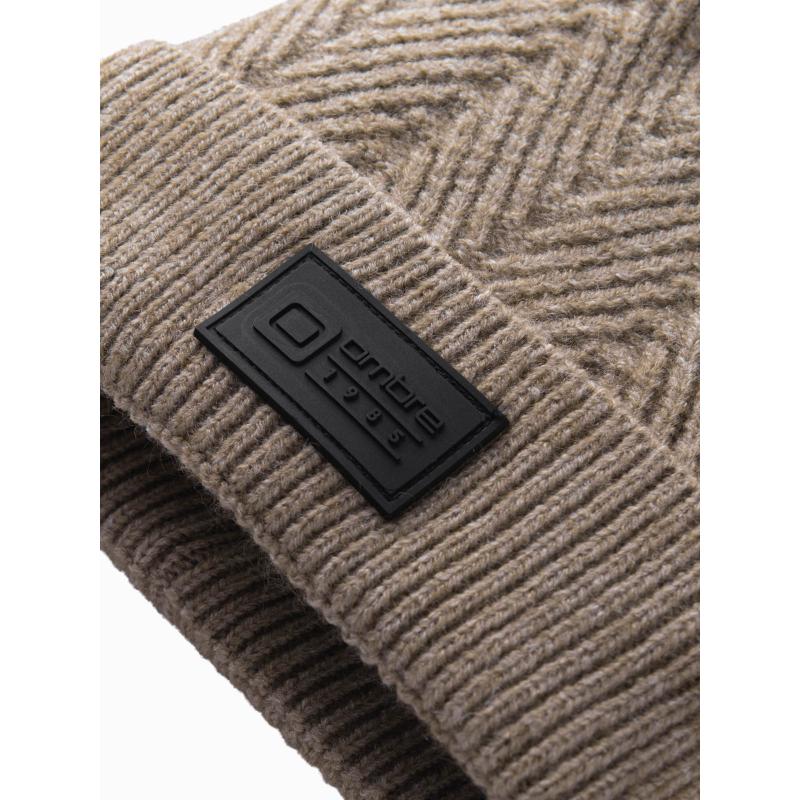 Férfi kötött sapka felirattal – hamuszürke V6 OM-ACWH-0122