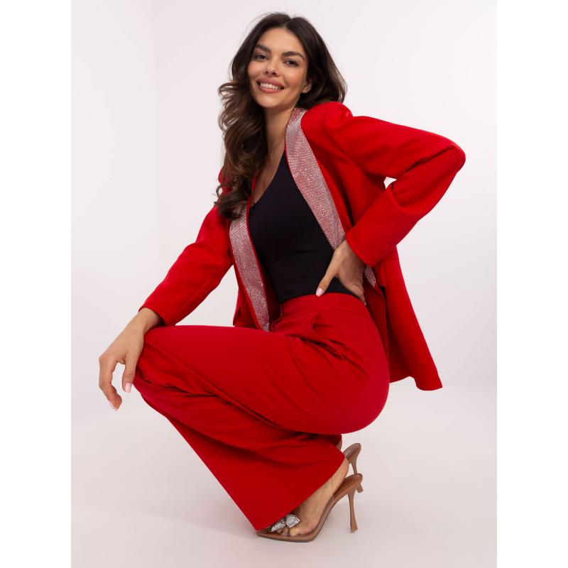 Červené oblekové kalhoty s rovnými nohavicemi