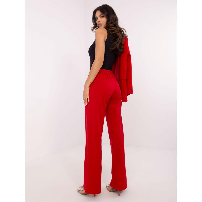 Červené oblekové kalhoty s rovnými nohavicemi