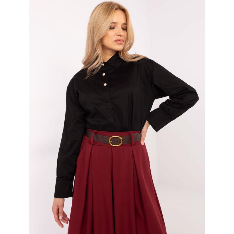 Fekete klasszikus női pulóver gallérral