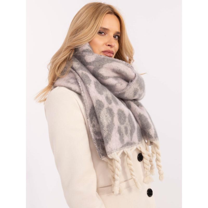 Světle růžová a šedá šála se zvířecím potiskem