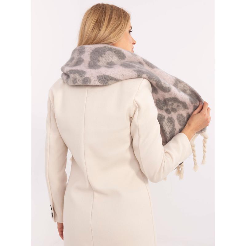 Světle růžová a šedá šála se zvířecím potiskem