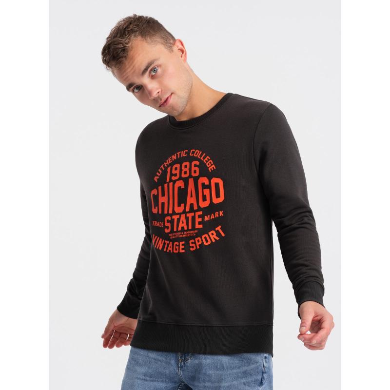 Férfi pulóver kollektív nyomtatással - sötétbarna V2