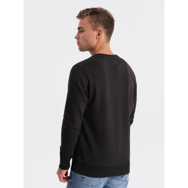 Férfi pulóver kollektív nyomtatással - sötétbarna V2