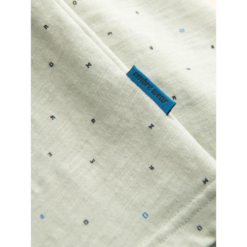 Pánské tričko s celopotiskem a barevnými písmeny - světle zelené V5