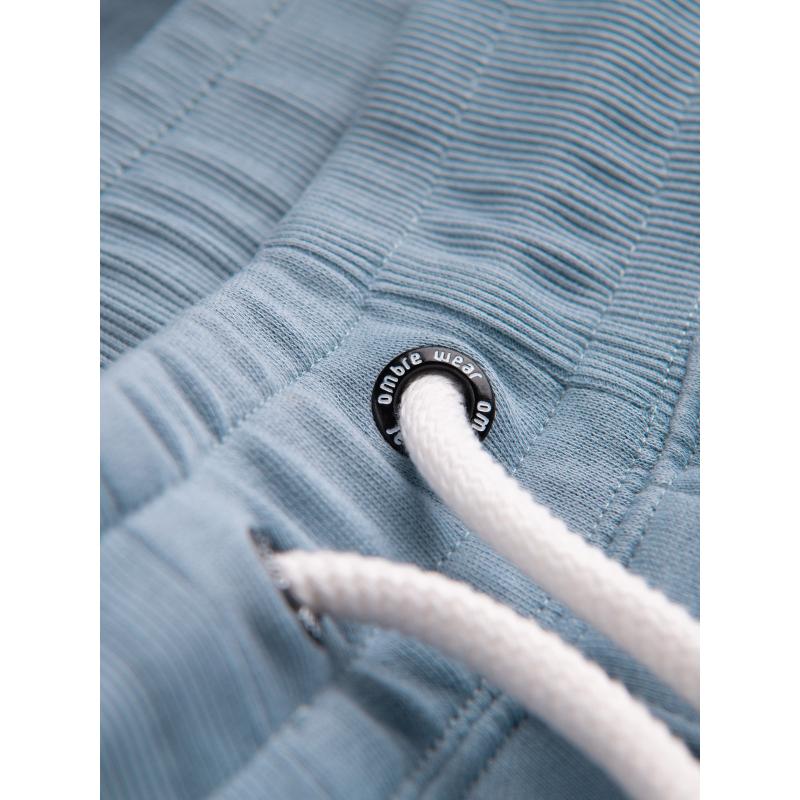 Pánske pletené šortky so šnúrkou a vreckami - svetlomodré V7 OM-SRBS-0139