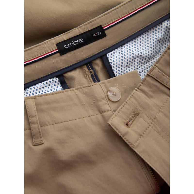 Jednofarebné pánske krátke nohavice s cargo vreckami - pieskové V1 OM-SRCG-0133