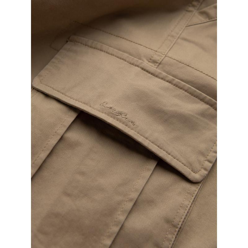 Jednofarebné pánske krátke nohavice s cargo vreckami - pieskové V1 OM-SRCG-0133