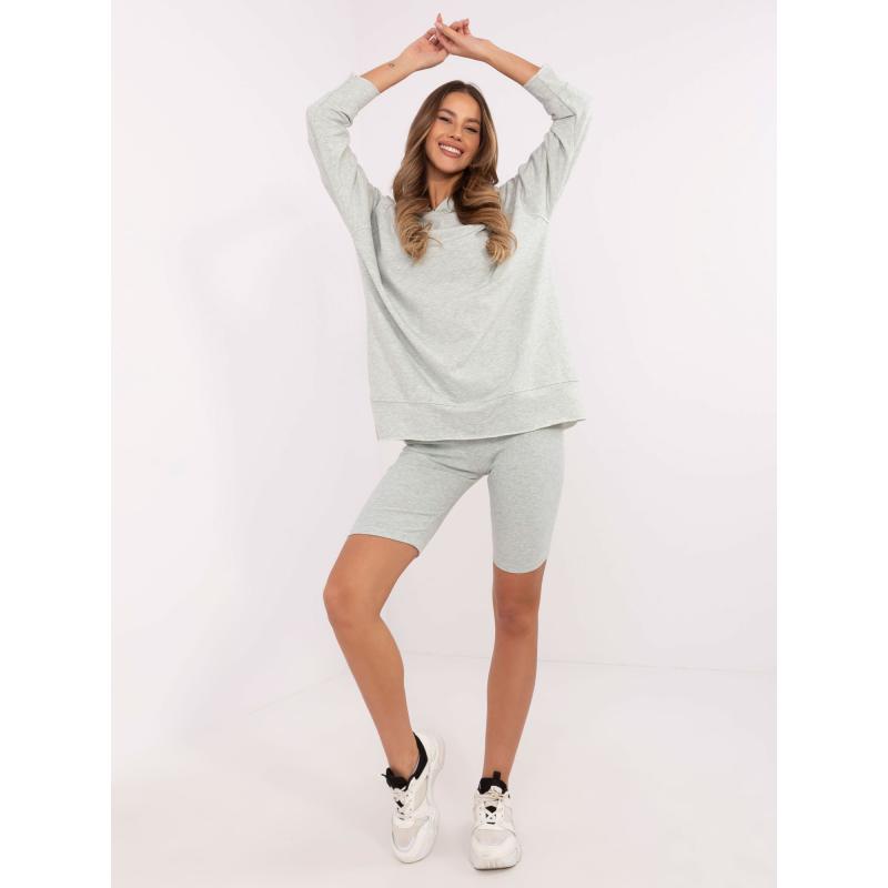 Světle zelená melanžová souprava s pruhovanými legínami