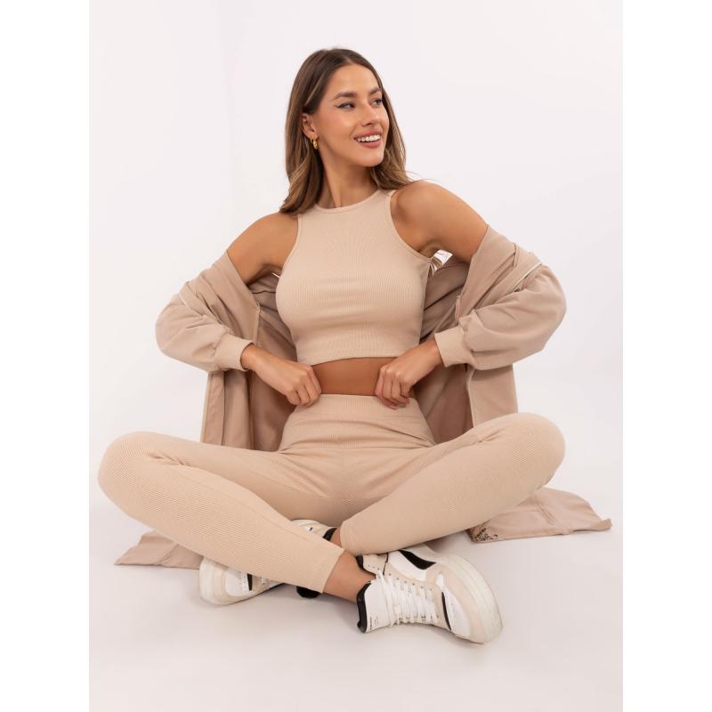 Béžová souprava s legínami a pruhovaným topem