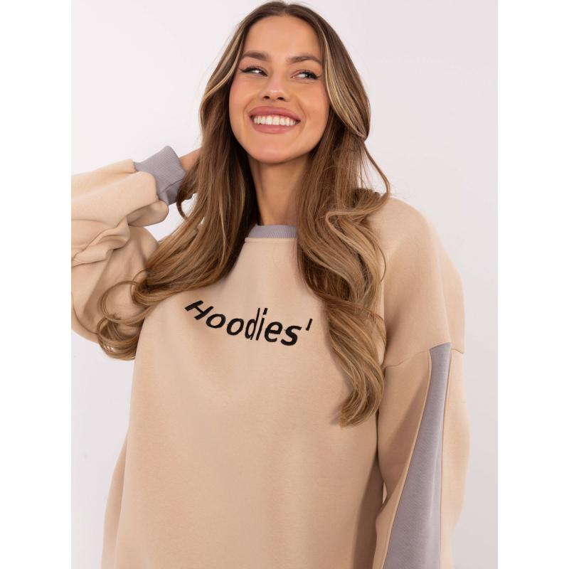 Bézs színű kapucnis pulóver oversize szabással
