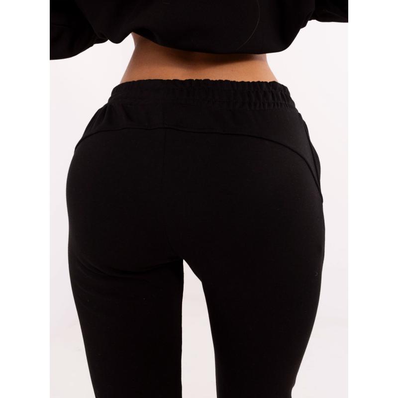 Černá dámská základní souprava s kalhotami