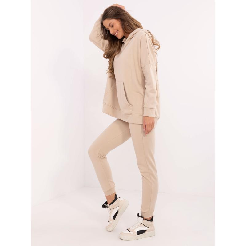Bézs alap tréningruha kapucnis pulóverrel