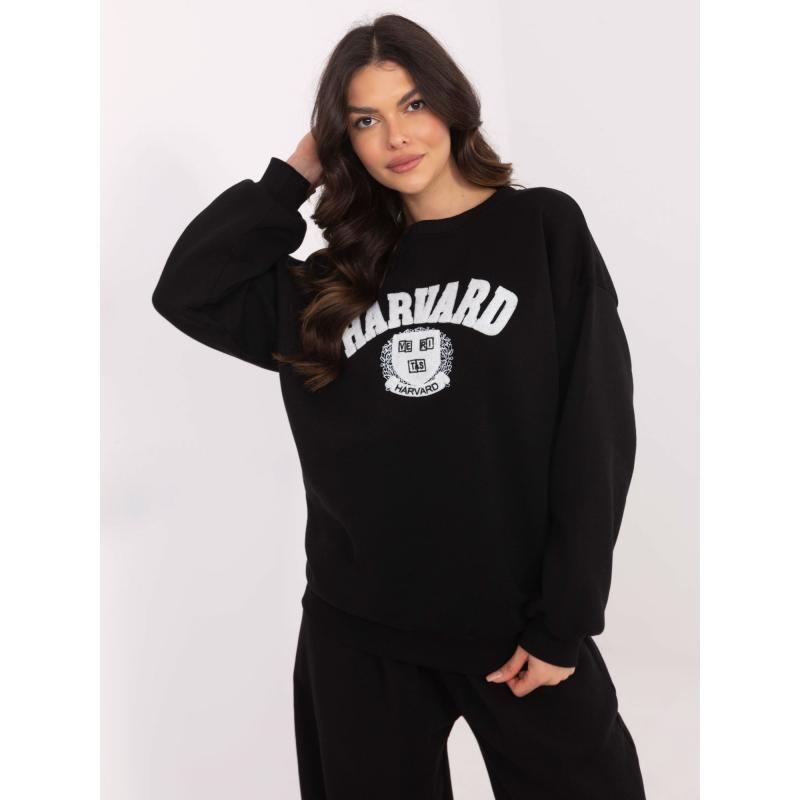 Fekete női kapucnis pulóver hímzéssel