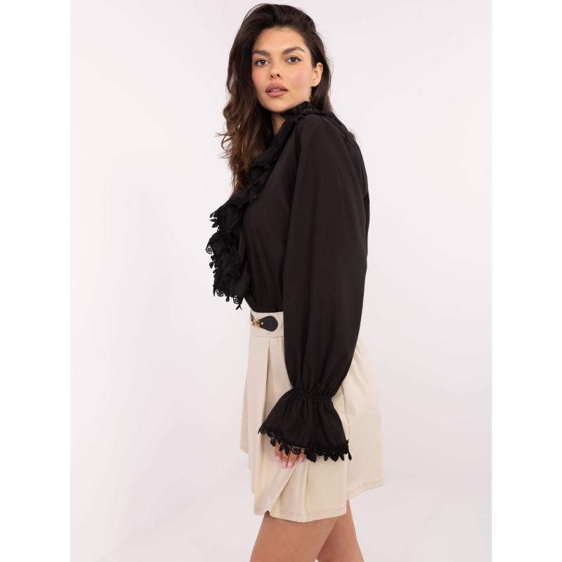 Černá elegantní dámská košile s žabotem