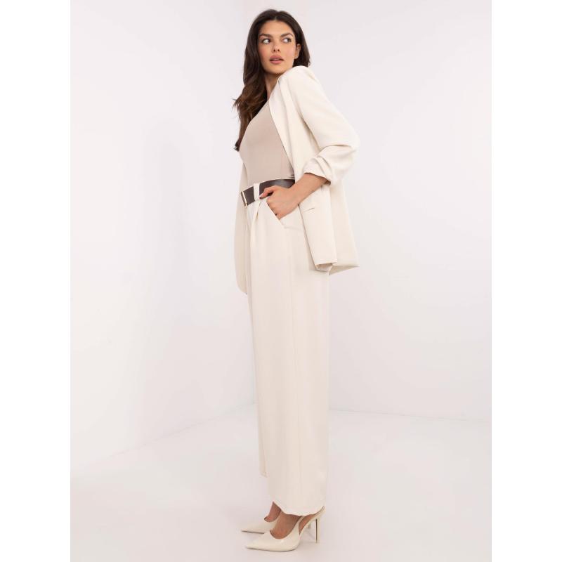 Svetlo béžové kostýmové nohavice s vreckami